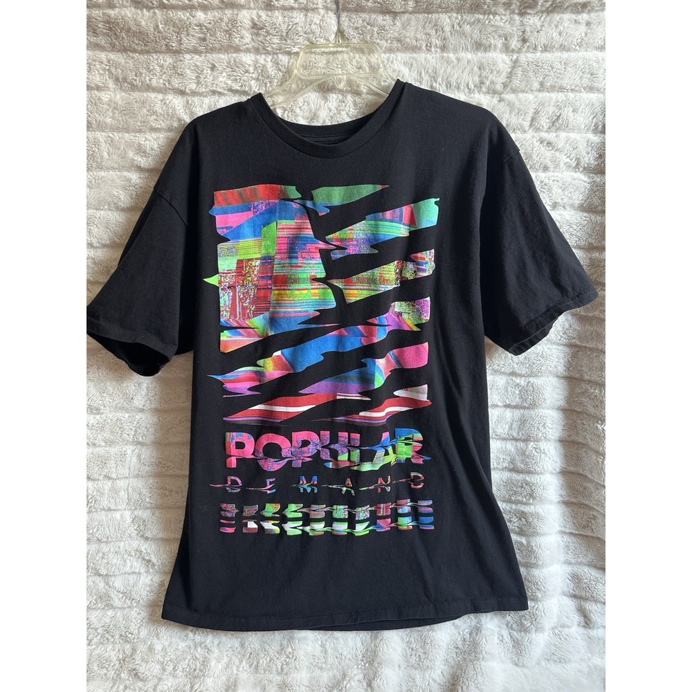 Popular Demand Men's Black Graphic T-shirt‎ Size XL